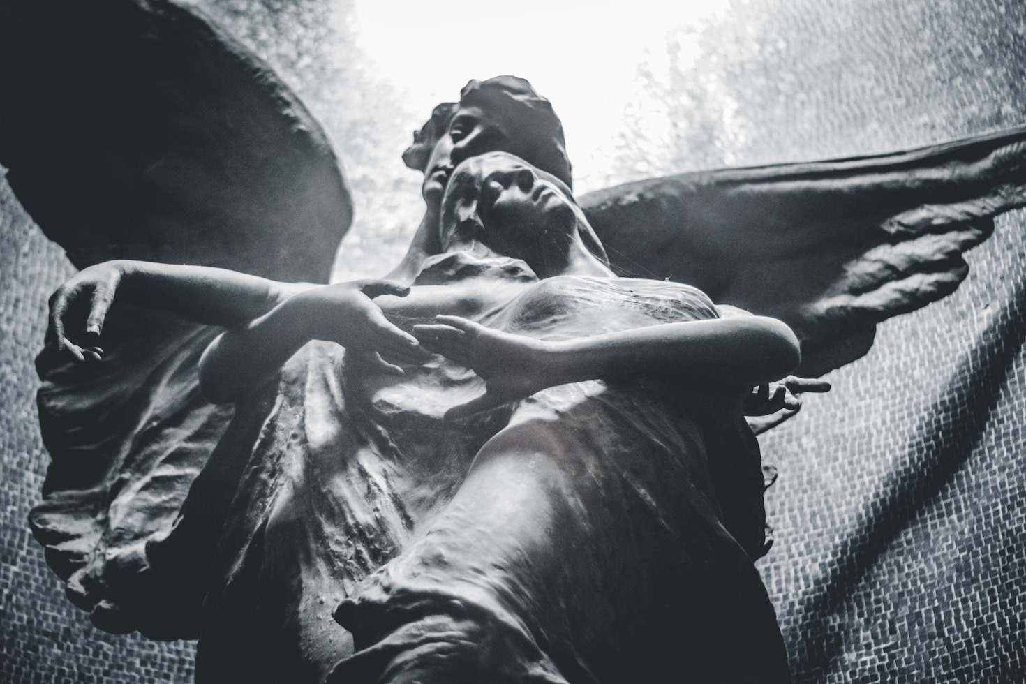 Embracing Serenity: A Guide to Angelic Connection